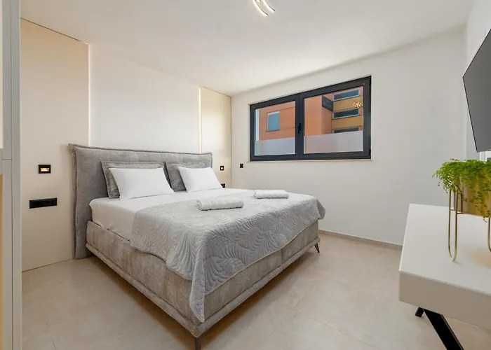 Luxury With A Swimming Pool Zaton, Zadar - 25050 Вилла Затон